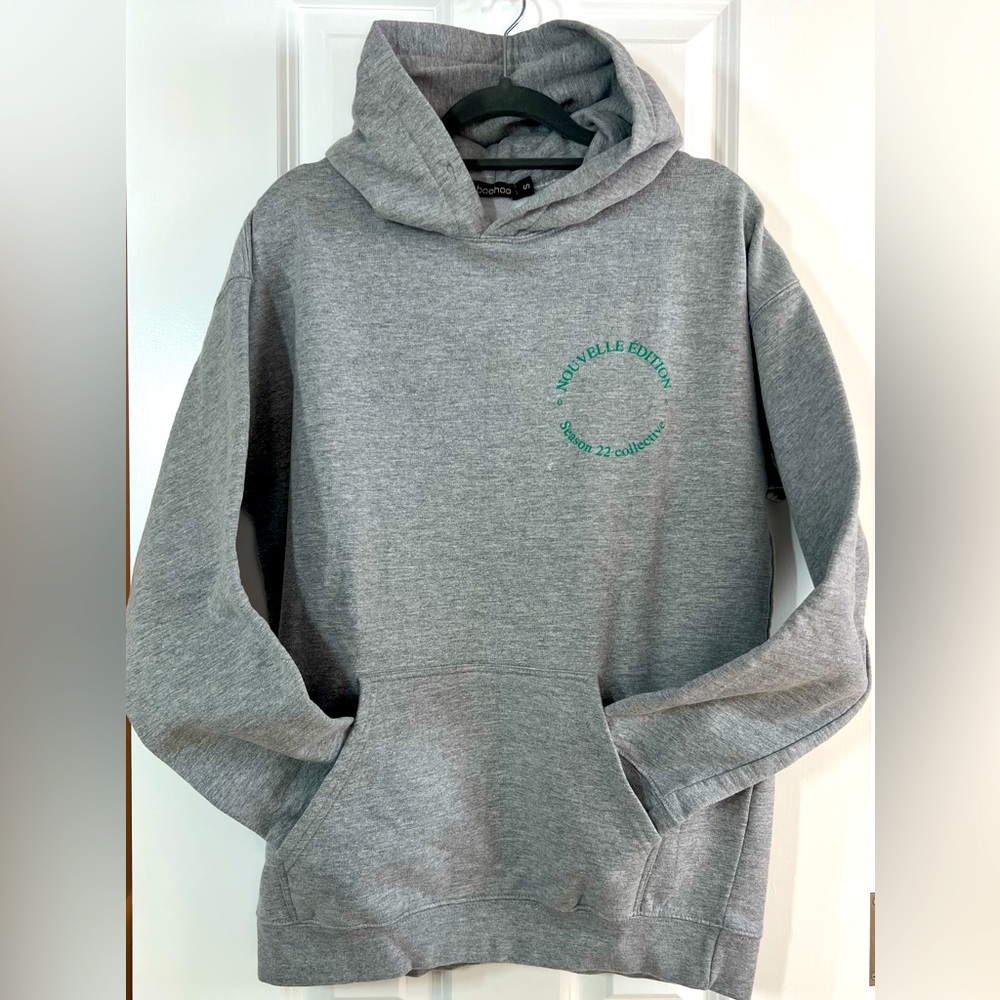Boohoo Nouvelle Edition Sweatshirt Hoodie. Grey size Small